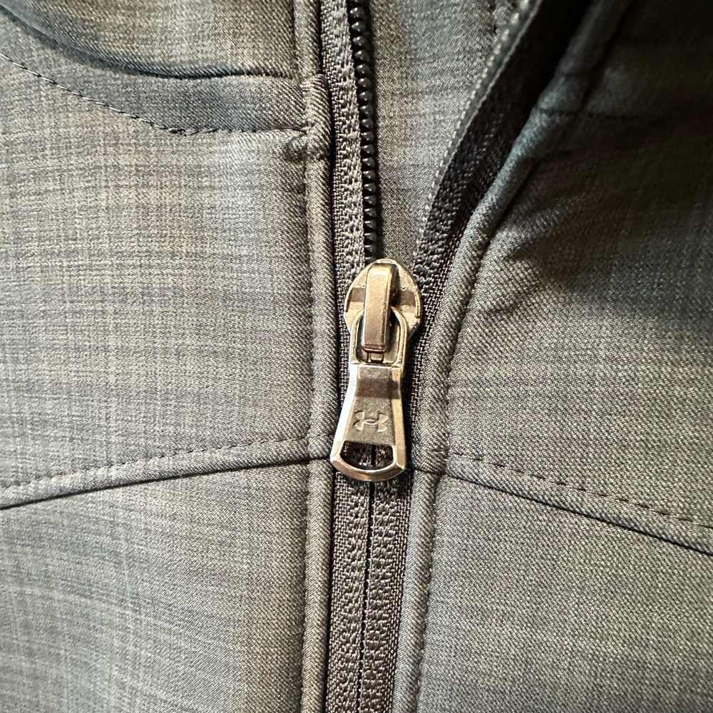 Under Armour Jacket - Picture 3 of 5